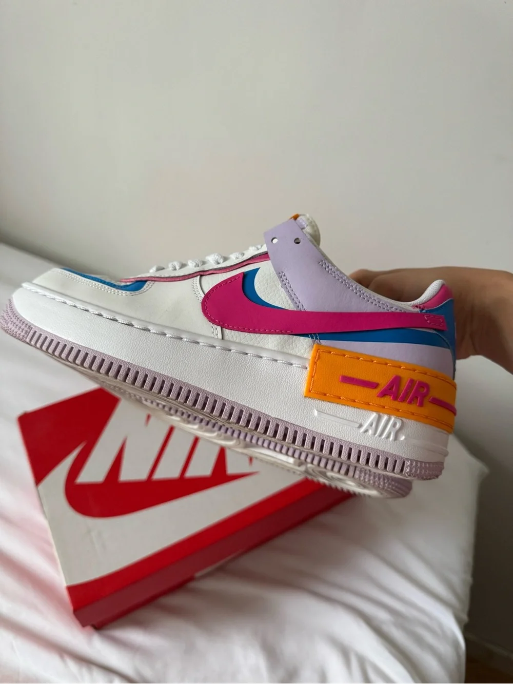 Nike women air max sc Sneakers — White with Pink, Blue & Orange Accents 7.5 size